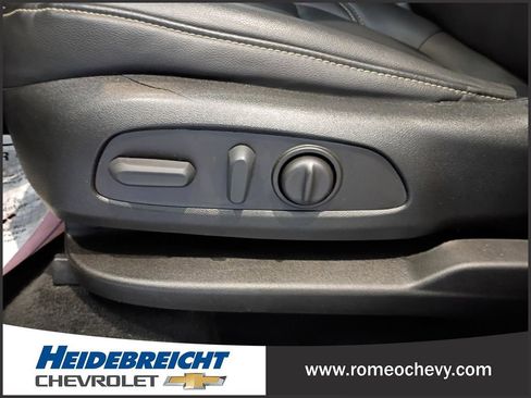 Certified 2023 Chevrolet Traverse LT image 14