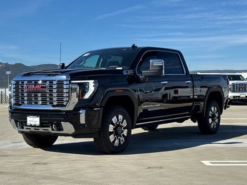 New 2026 GMC Sierra 2500 Denali w/ Denali Reserve Package image 4