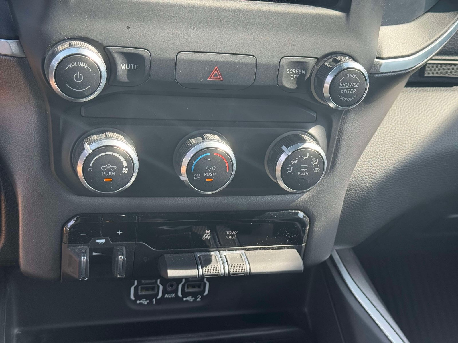 Used 2021 RAM 1500 Big Horn AWD/4WD image 26