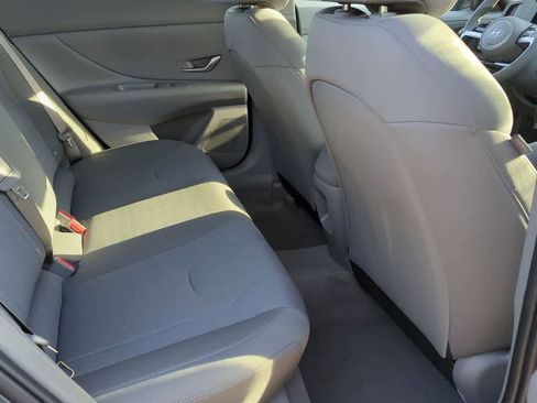 New 2026 Hyundai Elantra SE FWD image 21