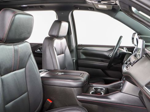 Used 2024 Chevrolet Tahoe RST w/ Luxury Package image 31