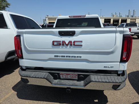 Used 2026 GMC Sierra 1500 SLT AWD/4WD image 6