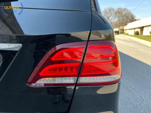 Used 2017 Mercedes-Benz GLE 350 GLE 350 Sport Utility 4D w/ Premium 1 Package image 17