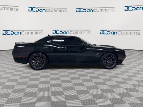 Used 2020 Dodge Challenger R/T Scat Pack RWD image 9