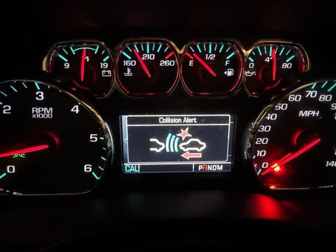 Used 2016 Chevrolet Tahoe LTZ AWD/4WD image 35