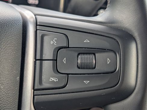 Used 2025 GMC Sierra 1500 SLT AWD/4WD image 16