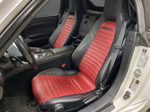 Used 2020 FIAT 124 Spider Abarth w/ Convenience Group image 38