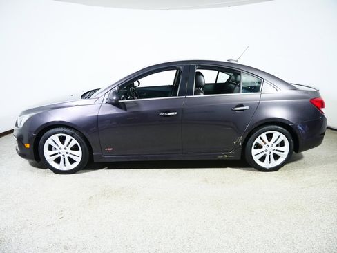 Used 2015 Chevrolet Cruze LTZ w/ Sun, Sound and Sport Package FWD image 4