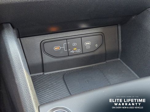 Used 2026 Kia Sportage EX FWD image 19