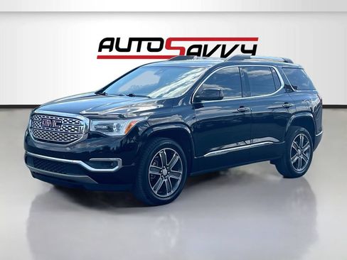 Used 2019 GMC Acadia Denali w/ Technology Package FWD image 3
