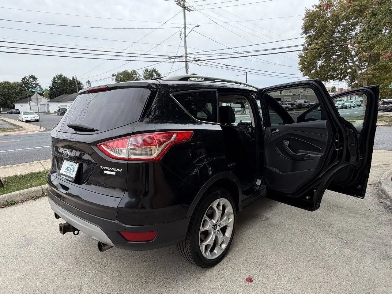 Used 2013 Ford Escape Titanium w/ Parking Technology Pkg AWD/4WD image 23