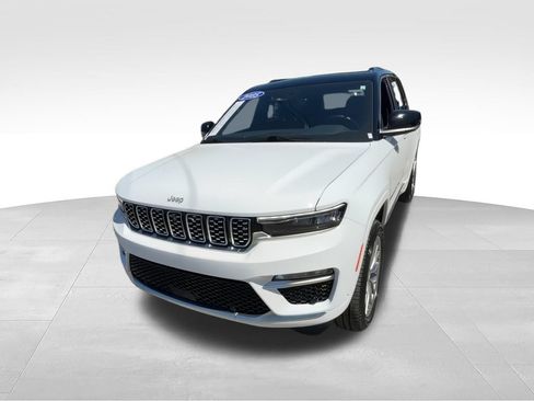 Used 2025 Jeep Grand Cherokee Summit AWD/4WD image 4