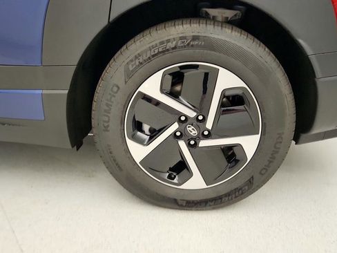 Used 2026 Hyundai Ioniq 9 SE image 9