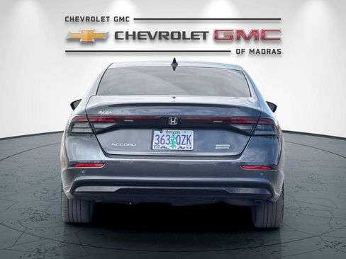 Used 2023 Honda Accord Touring image 4