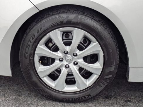 Used 2023 Toyota Corolla LE image 13