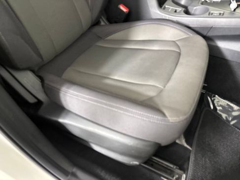Used 2025 Subaru Crosstrek 2.5i Premium AWD/4WD image 29