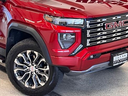 Used 2024 GMC Canyon Denali AWD/4WD image 31