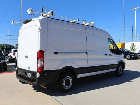 Used 2020 Ford Transit 250 Medium Roof image 5