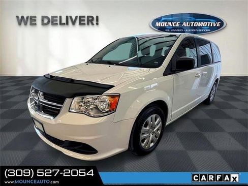 Used 2018 Dodge Grand Caravan SE image 2