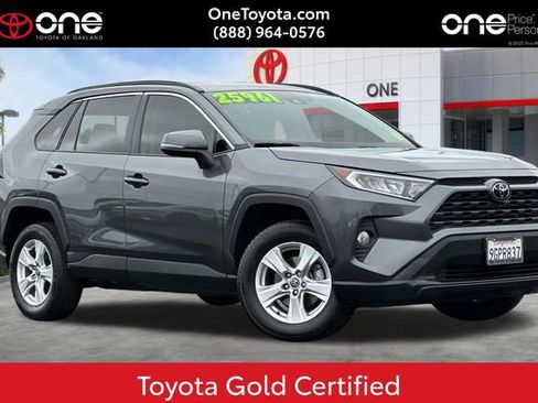 Certified 2021 Toyota RAV4 XLE w/ Convenience Package FWD image 1