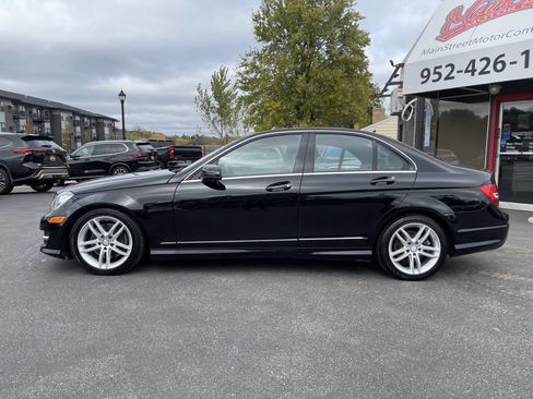 Used 2013 Mercedes-Benz C 300 4MATIC Sedan image 3