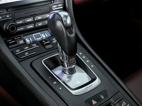 Used 2018 Porsche 911 Carrera image 35