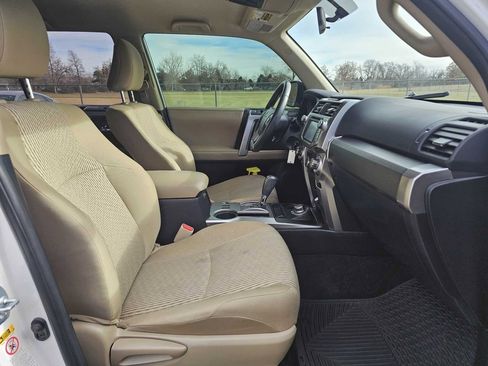 Used 2016 Toyota 4Runner SR5 image 37