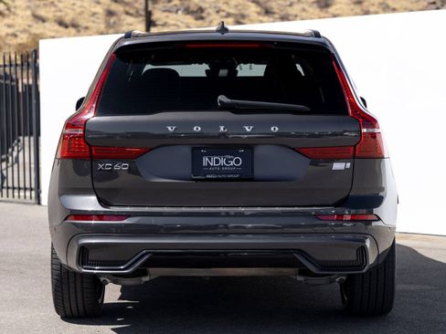 Used 2022 Volvo XC60 T8 R-Design w/ Advanced Package AWD/4WD image 6
