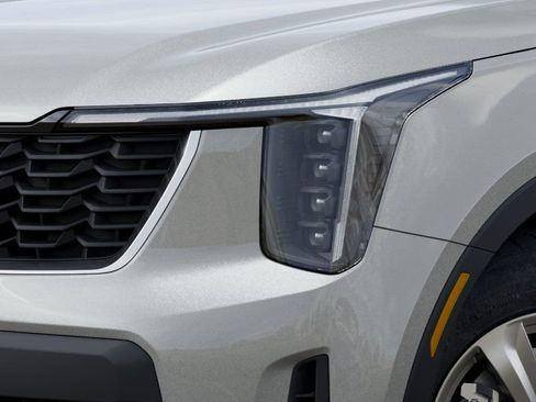 New 2026 Kia Sorento LX FWD image 10