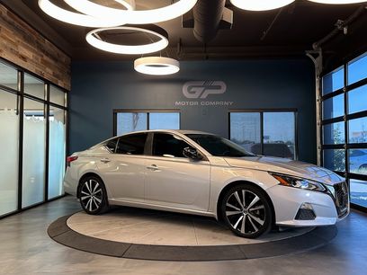 Used 2021 Nissan Altima 2.5 SR w/ SR Premium Package
