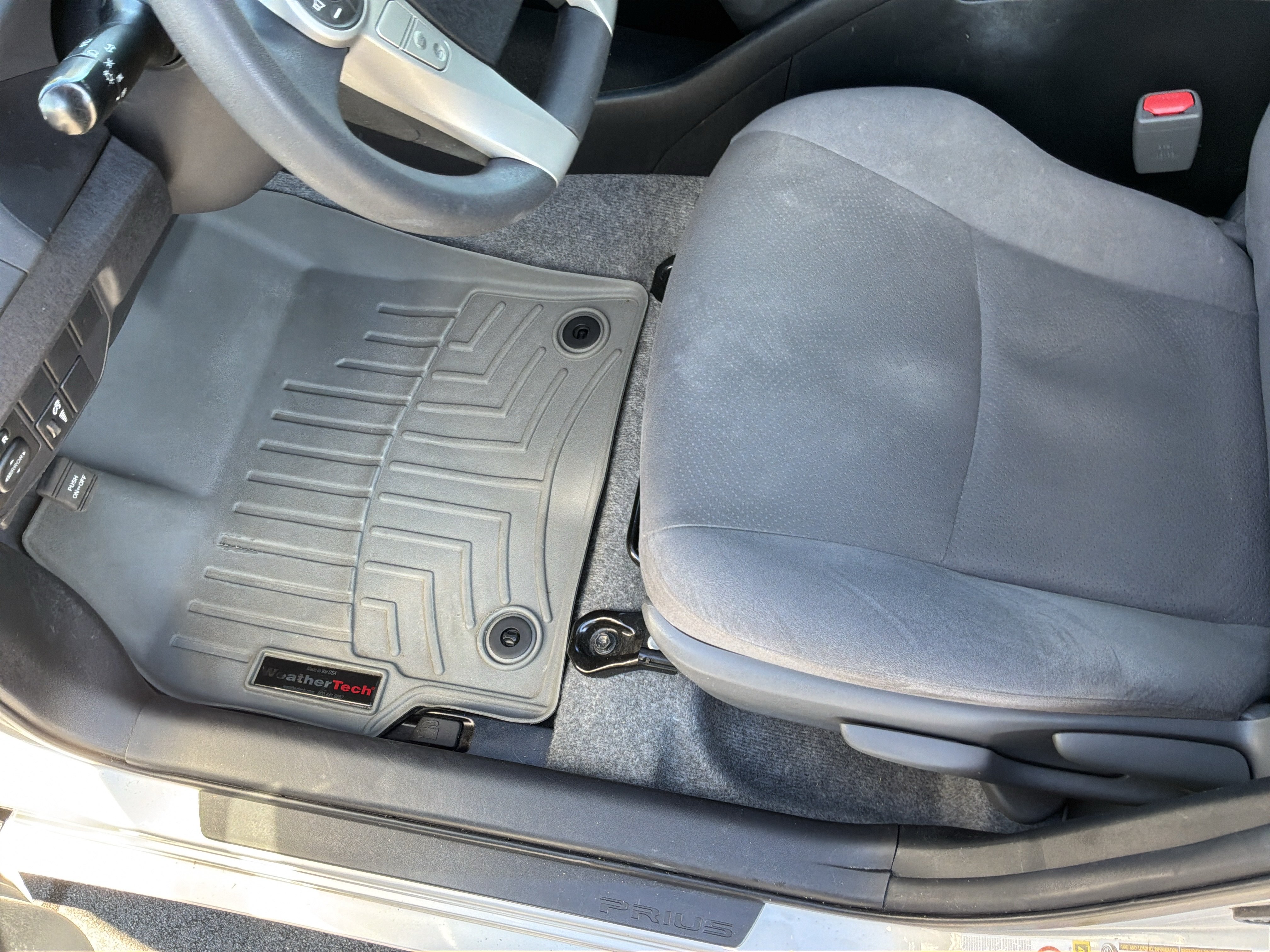 Used 2015 Toyota Prius Two FWD image 34