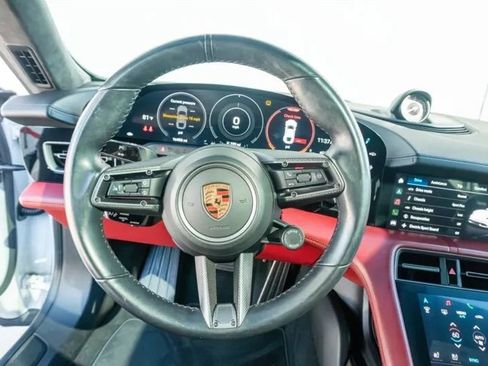 Used 2020 Porsche Taycan Turbo S image 18