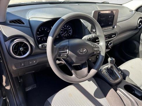 Used 2023 Hyundai Kona SE w/ Cargo Package image 9