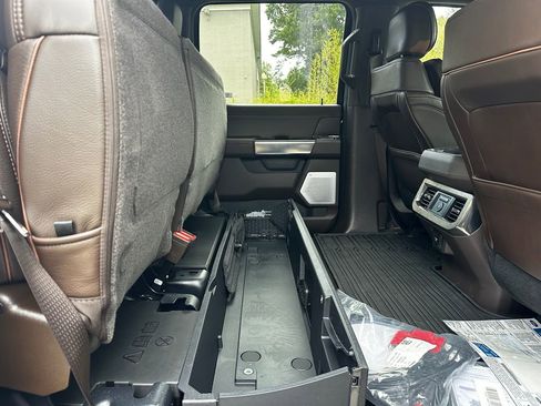 New 2025 Ford F250 King Ranch w/ Chrome Package image 57