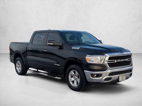 Used 2019 RAM 1500 Big Horn AWD/4WD image 3
