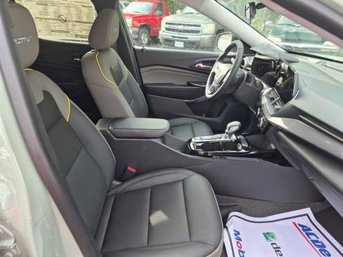 New 2026 Chevrolet Trax ACTIV w/ Driver Confidence Package FWD image 40