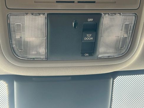 Used 2022 Honda Odyssey LX image 28