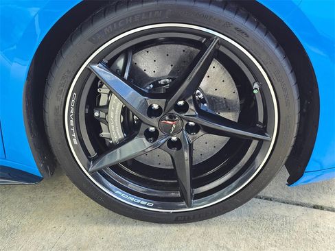 Used 2024 Chevrolet Corvette E-Ray w/ ZER Performance Package image 9