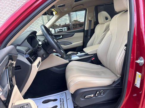 Used 2022 Acura MDX SH-AWD w/ Advance Package image 3