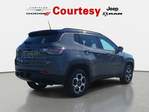 Certified 2022 Jeep Compass Trailhawk w/ Trailhawk Elite Group AWD/4WD image 5