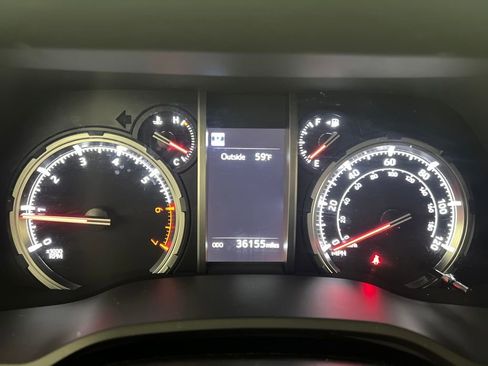 Used 2024 Toyota 4Runner TRD Off-Road Premium image 18