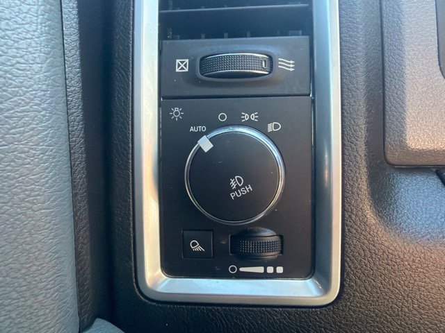 Used 2019 RAM 1500 Warlock w/ Luxury Group AWD/4WD image 23