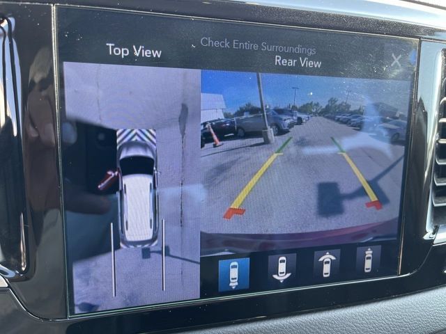 Used 2017 Chrysler Pacifica Touring-L Plus w/ Advanced Safetytec Group FWD image 17
