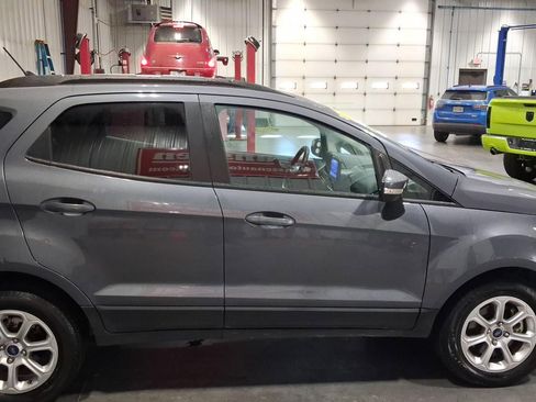 Used 2021 Ford EcoSport SE image 5