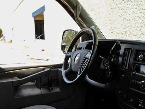 Used 2021 Chevrolet Express 2500 w/ Enhanced Convenience Package RWD image 15