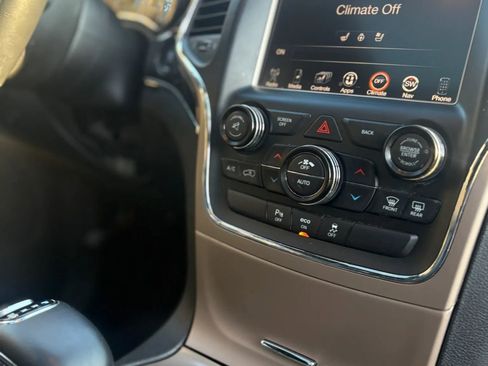 Used 2015 Jeep Grand Cherokee Overland image 21