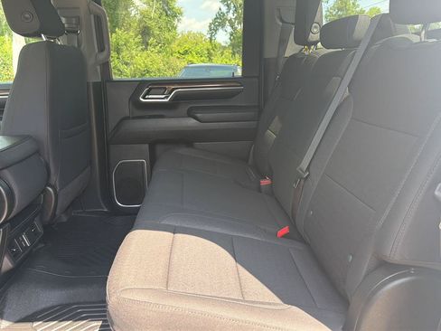 Used 2024 Chevrolet Silverado 2500 LT AWD/4WD image 30