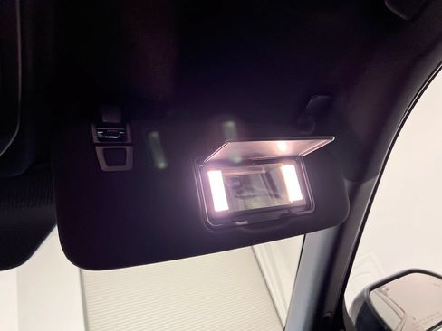 Used 2025 Ford Explorer ST-Line AWD/4WD image 95
