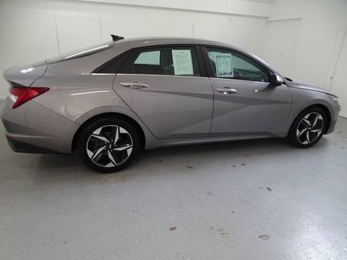 Used 2023 Hyundai Elantra Limited w/ Cargo Package FWD image 23