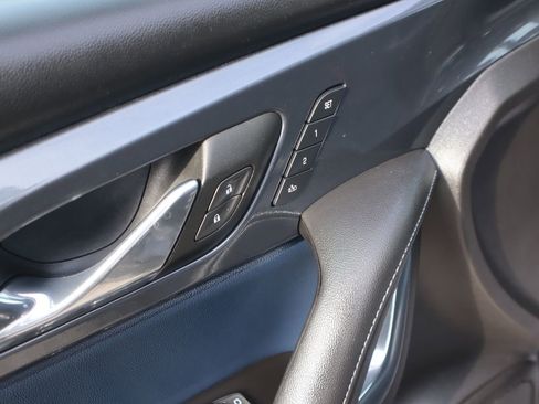 Used 2024 Chevrolet Blazer RS w/ Enhanced Convenience Package image 17